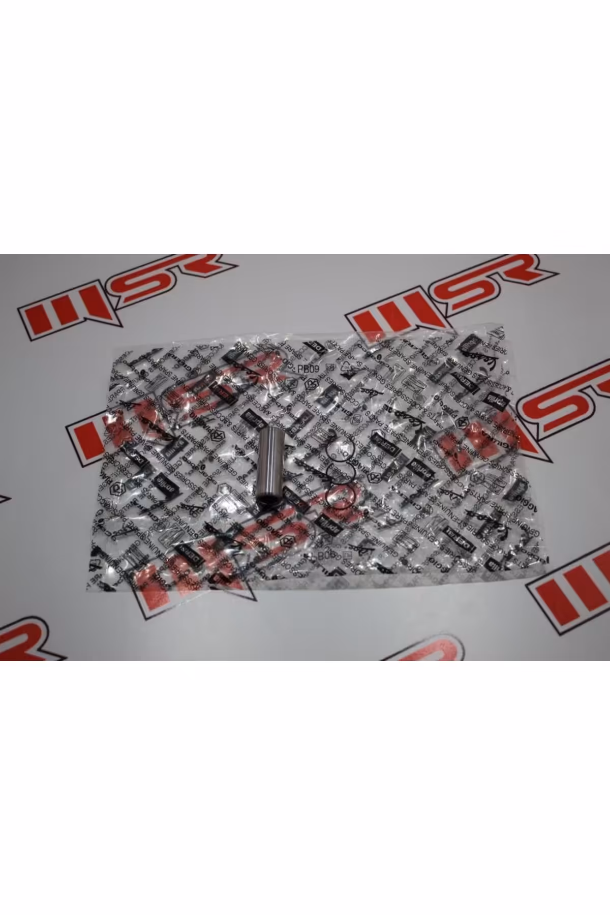 لوازم یدکی موتورسیکلت VESPA 150 PERNO SEKMAN OEM کیفیت DARDEREMOTOR