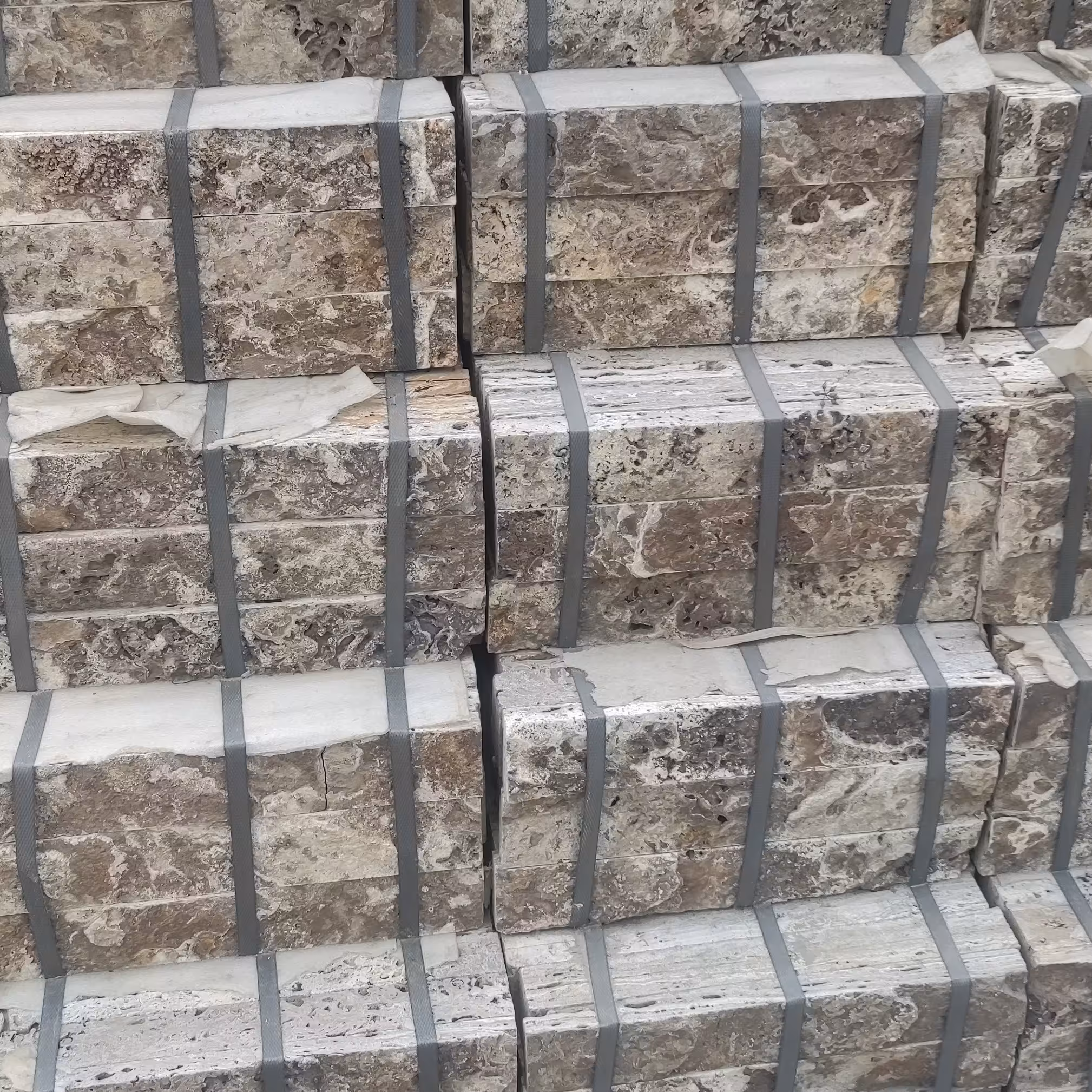 سنگ آنتیک گیوتین