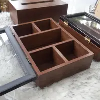 تیباکس 5 خانه چوبی کوچک . هزینه ارسال به صورت پس کرایه و به عهده مشتریست