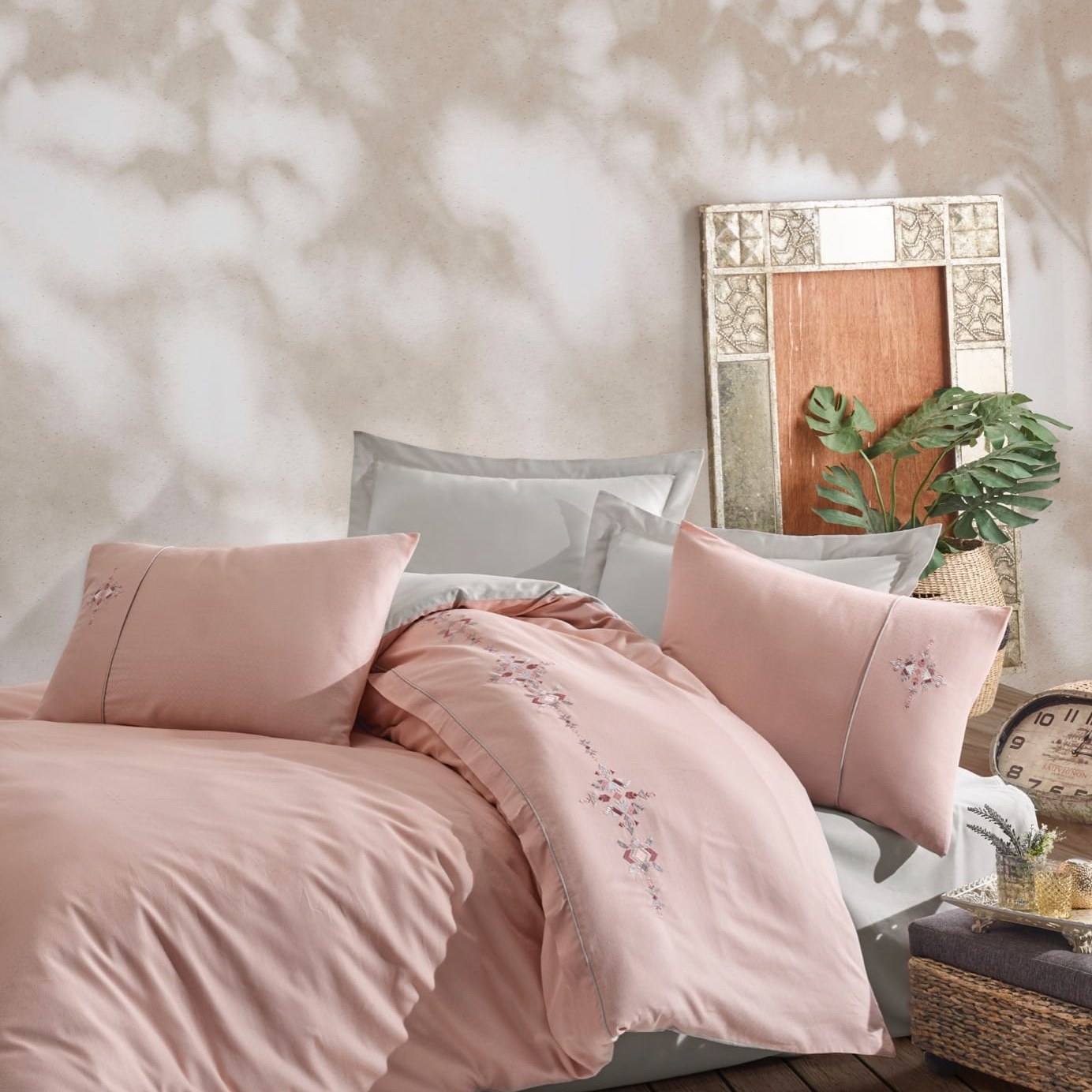 ست ملحفه شاه سر مدل Sahser Saten Mina Pudra  دو نفره 6 تکه