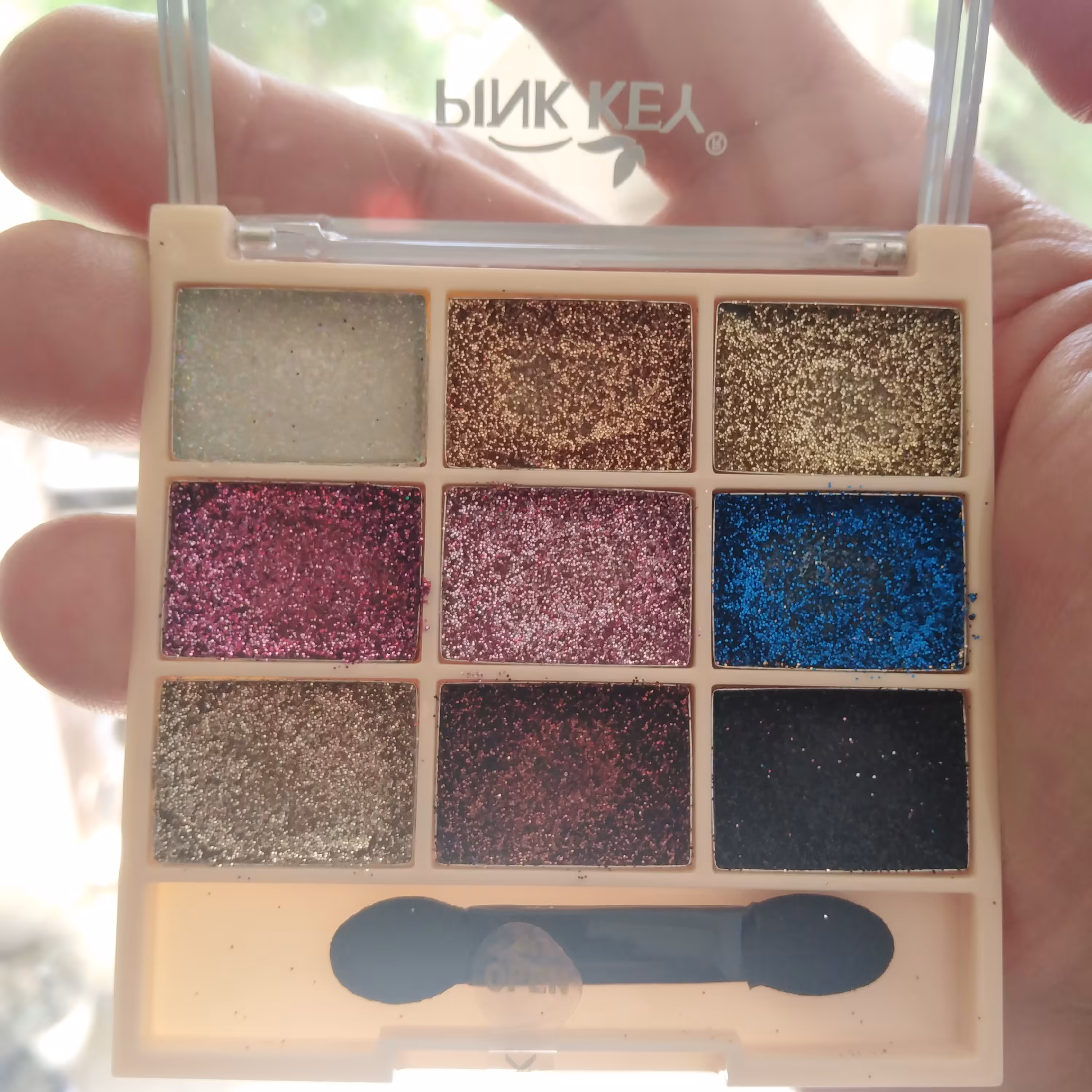 گلیترپالت GLITTER شماره2 شامل سفید مشکی آبی طلایی تیره روشن مسی زرشکی وزن9گرمی