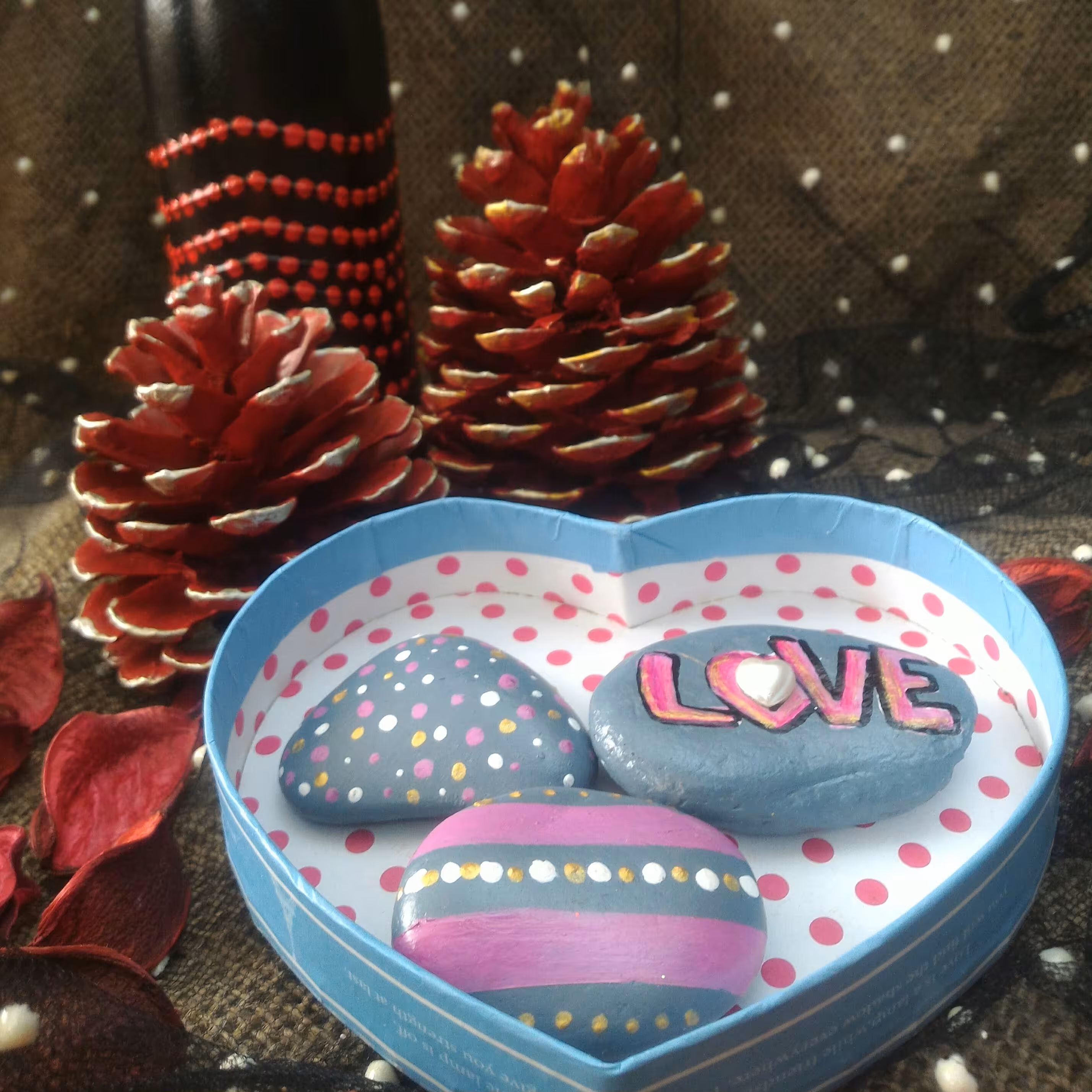 نقاشی روی سنگ با تکنیک اکرولیک