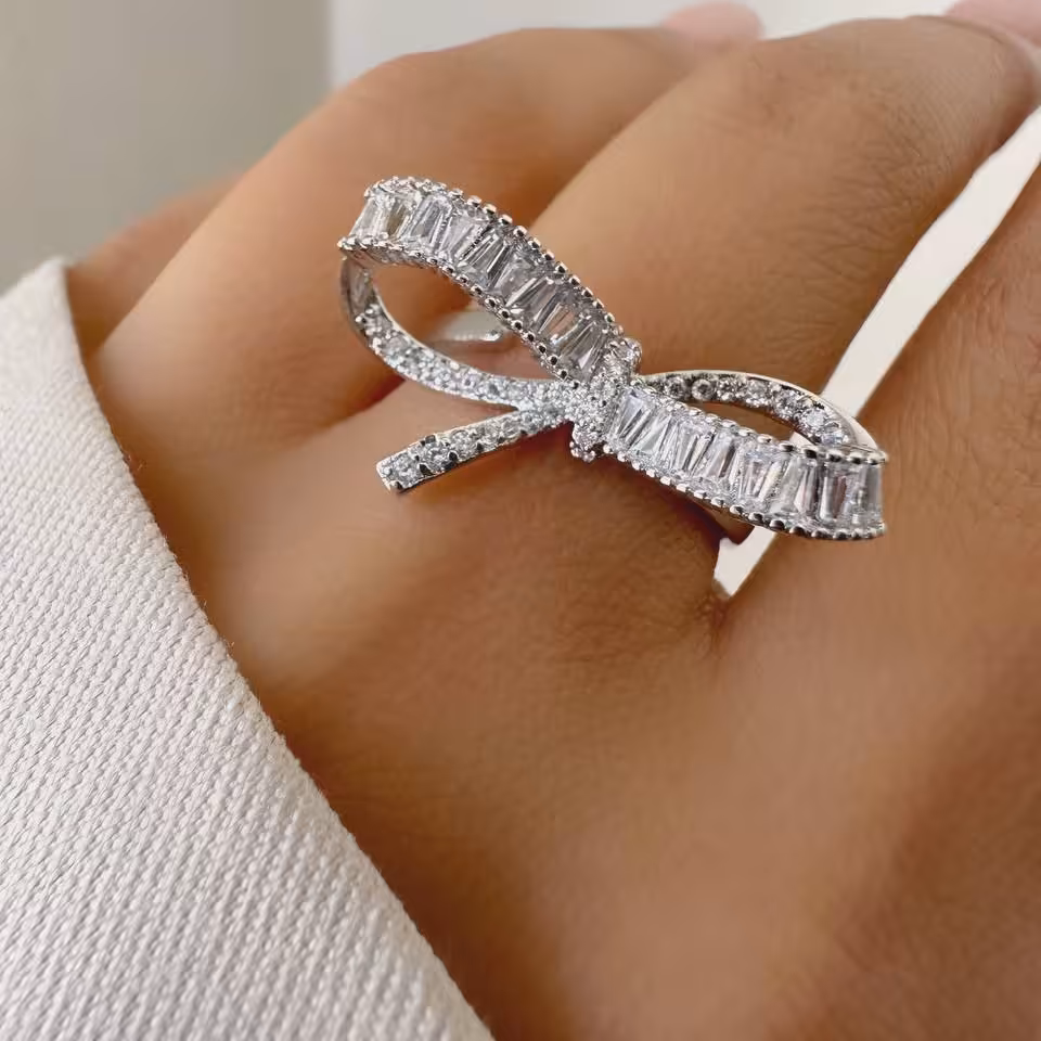 انگشتر  پاپیون 