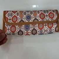 لوازم تحریر - جامدادی اوجا مثلثی طرح شانتون 1816 دو زیپ در جامدادی دکمه ای آهن ربایی