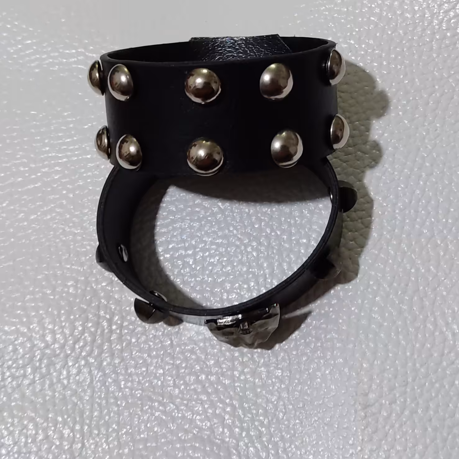 دستبند اسپرت فوق العاده شیک