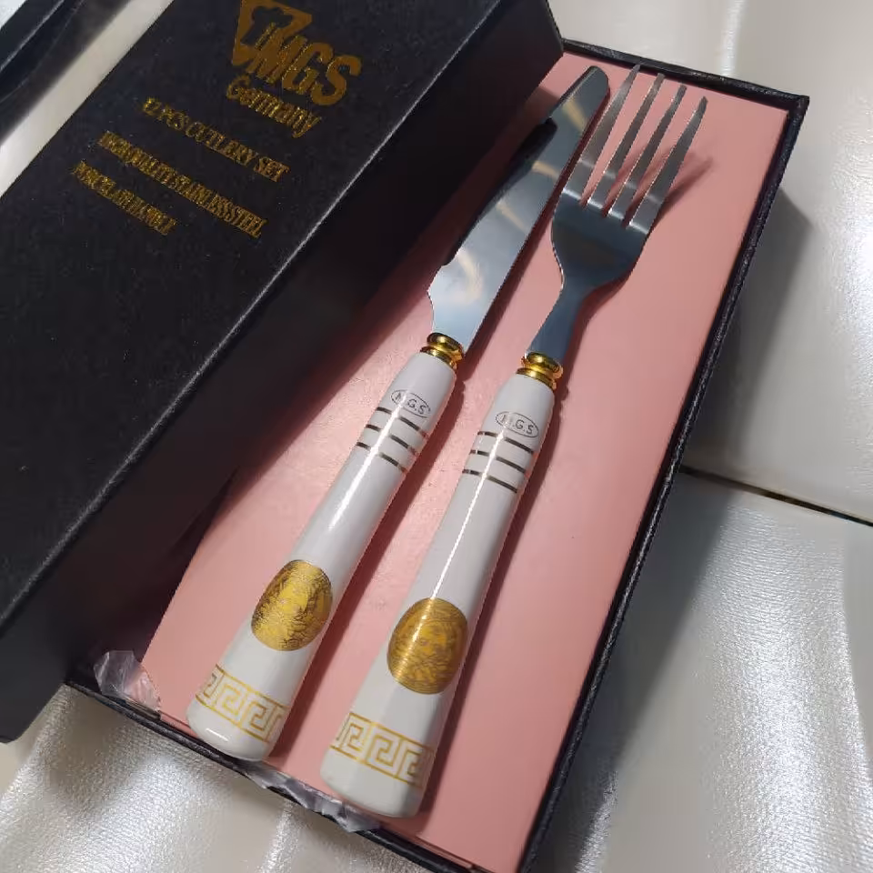 کارد و چنگال ام جی اس