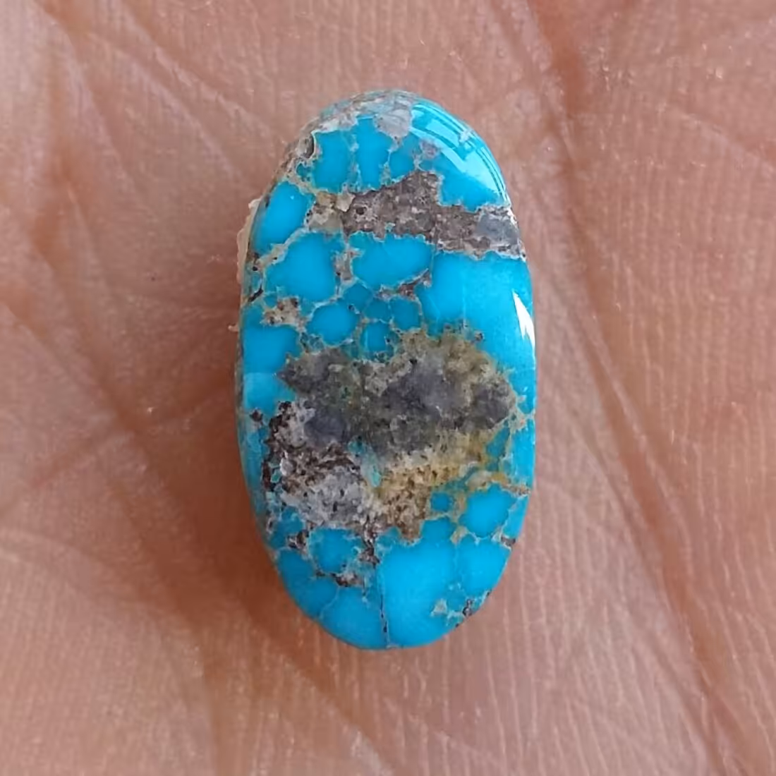 نگین فیروزه آبی محک عنکبوتی تکرار نشدنی خوش رنگ و بسیاااار فاخر بدون بهسازی
کاملا طبیعی