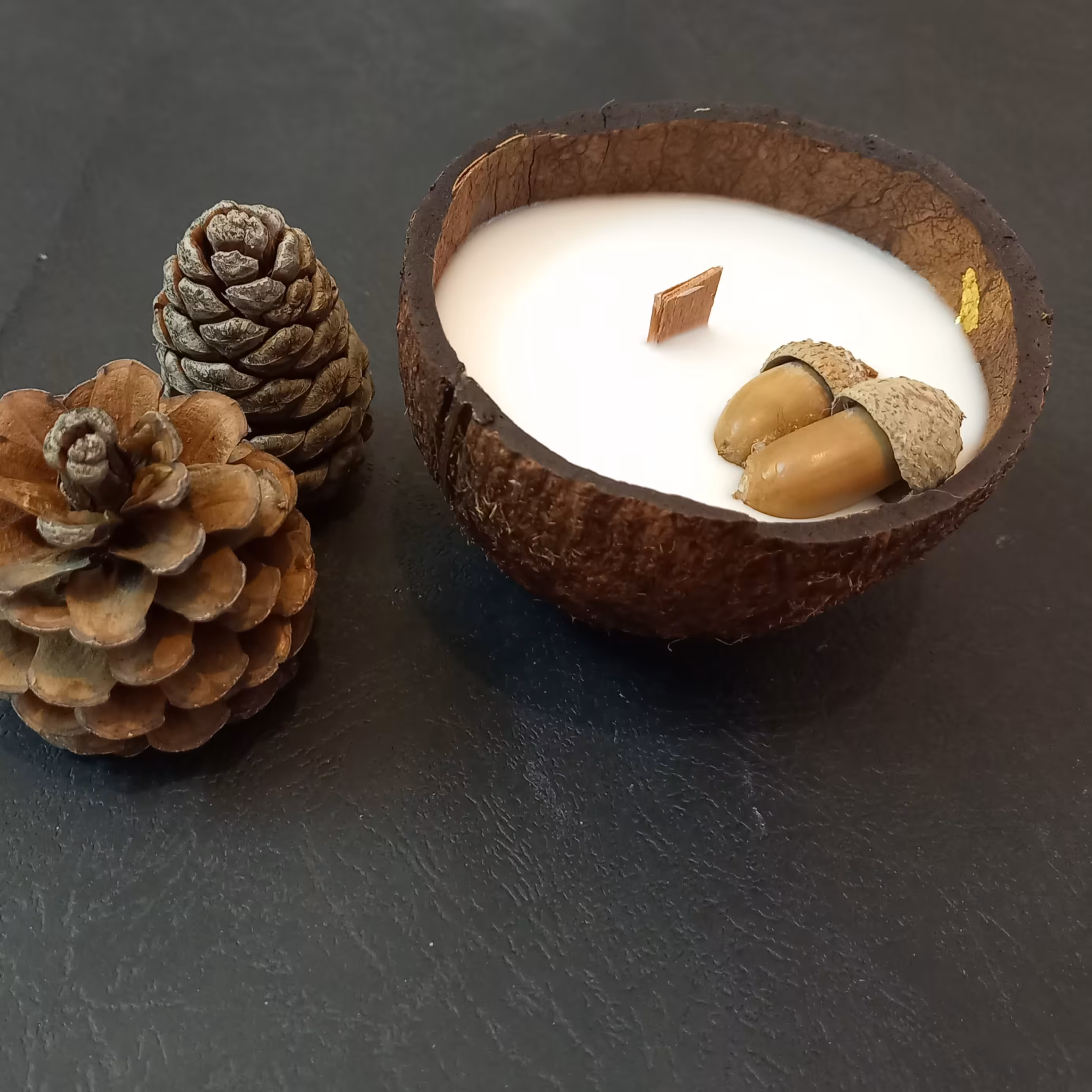 شمع پوست نارگیل