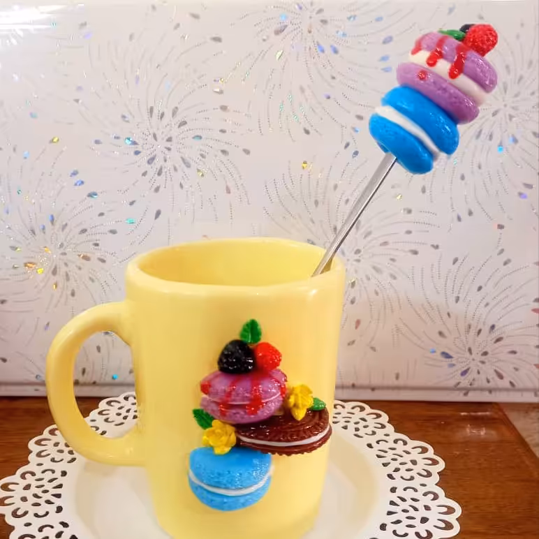 ماگ سرامیکی ماکارون (این قیمت بدون قاشق هست برای قاشق پیام دهید) 