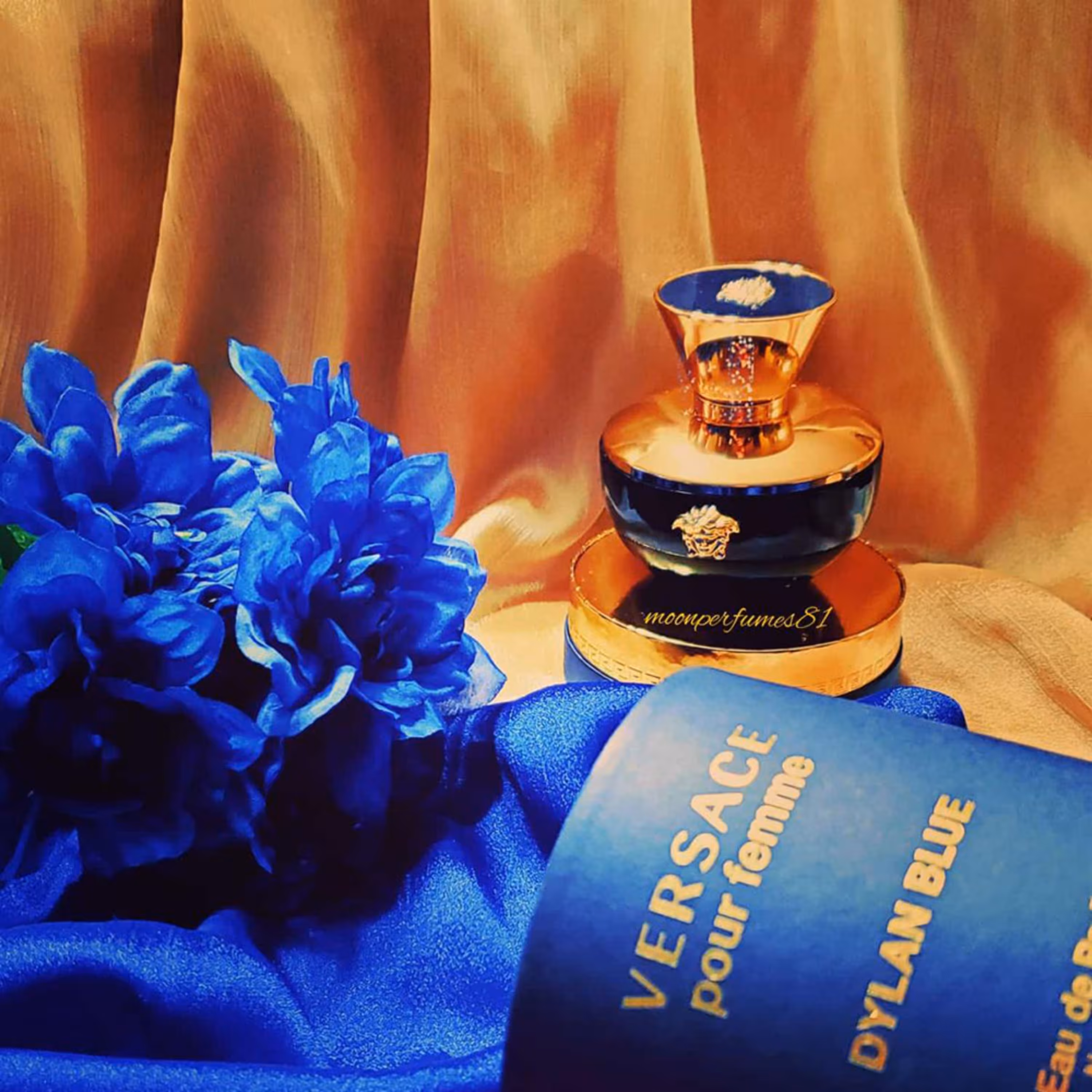 عطر ورساچه دیلان بلو زنانه با حجم 10 میل- Versace Pour Femme Dylan Blue