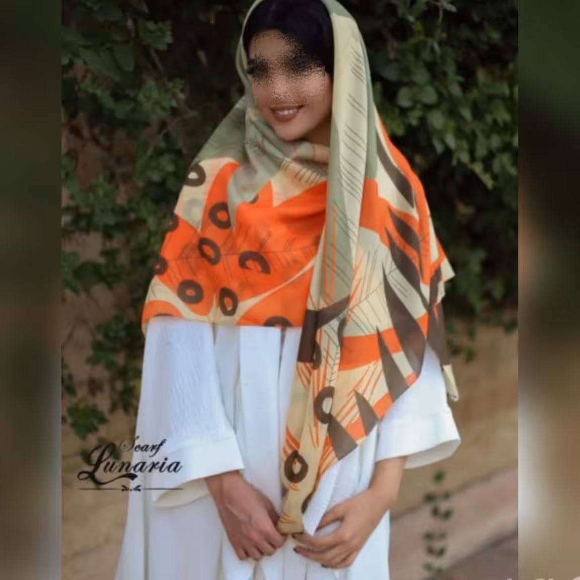 روسری کد 245،جنس نخ کره بسیار با کیفیت نرم ولطیف با ایستایی خیلی خوب 