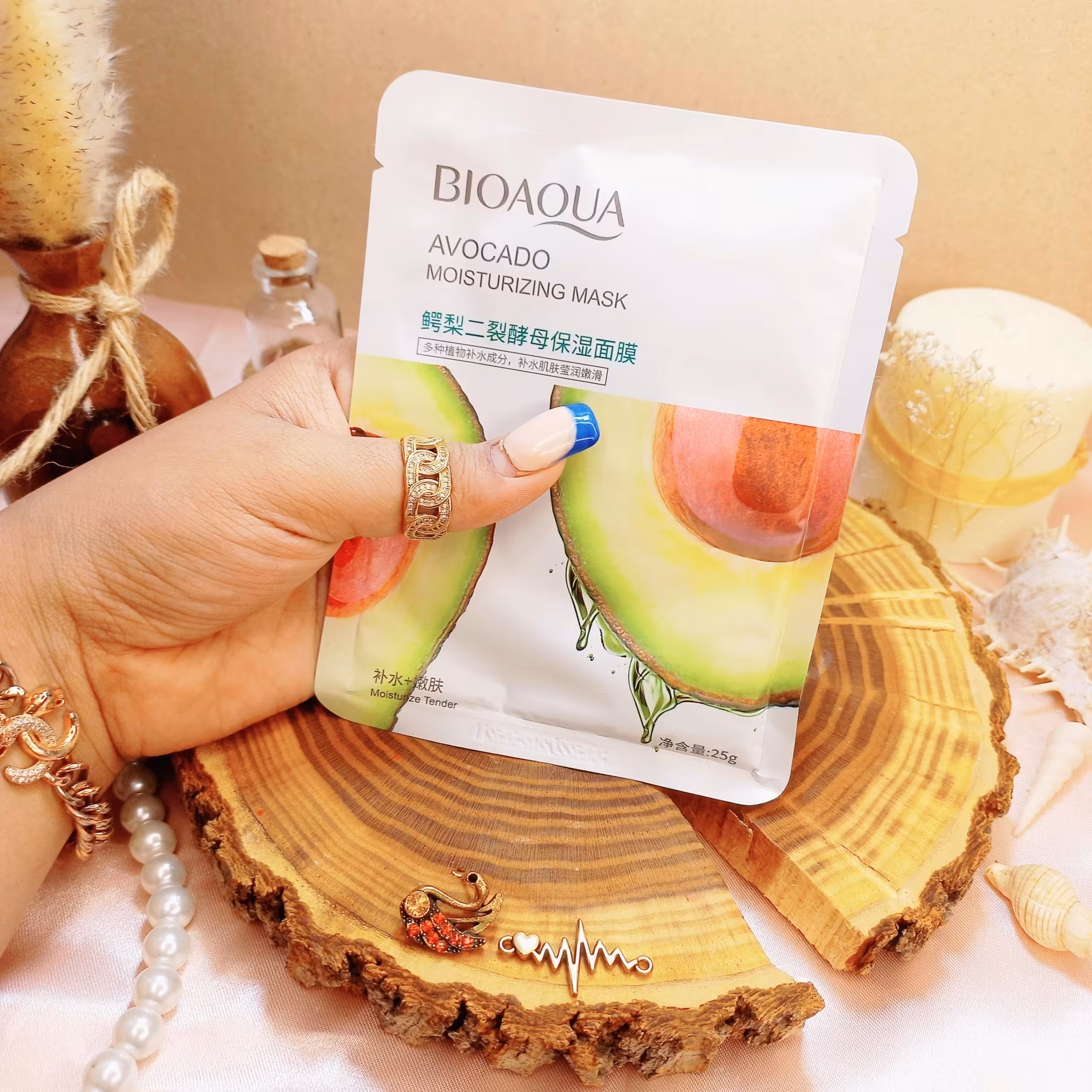 ماسک ورقه ای آواکادو بیوآکوا ضدلک جوان کننده روشن کننده شادابی و ترمیم پوست برطرف کننده جای جوش و آکنه رفع چروک های پوست