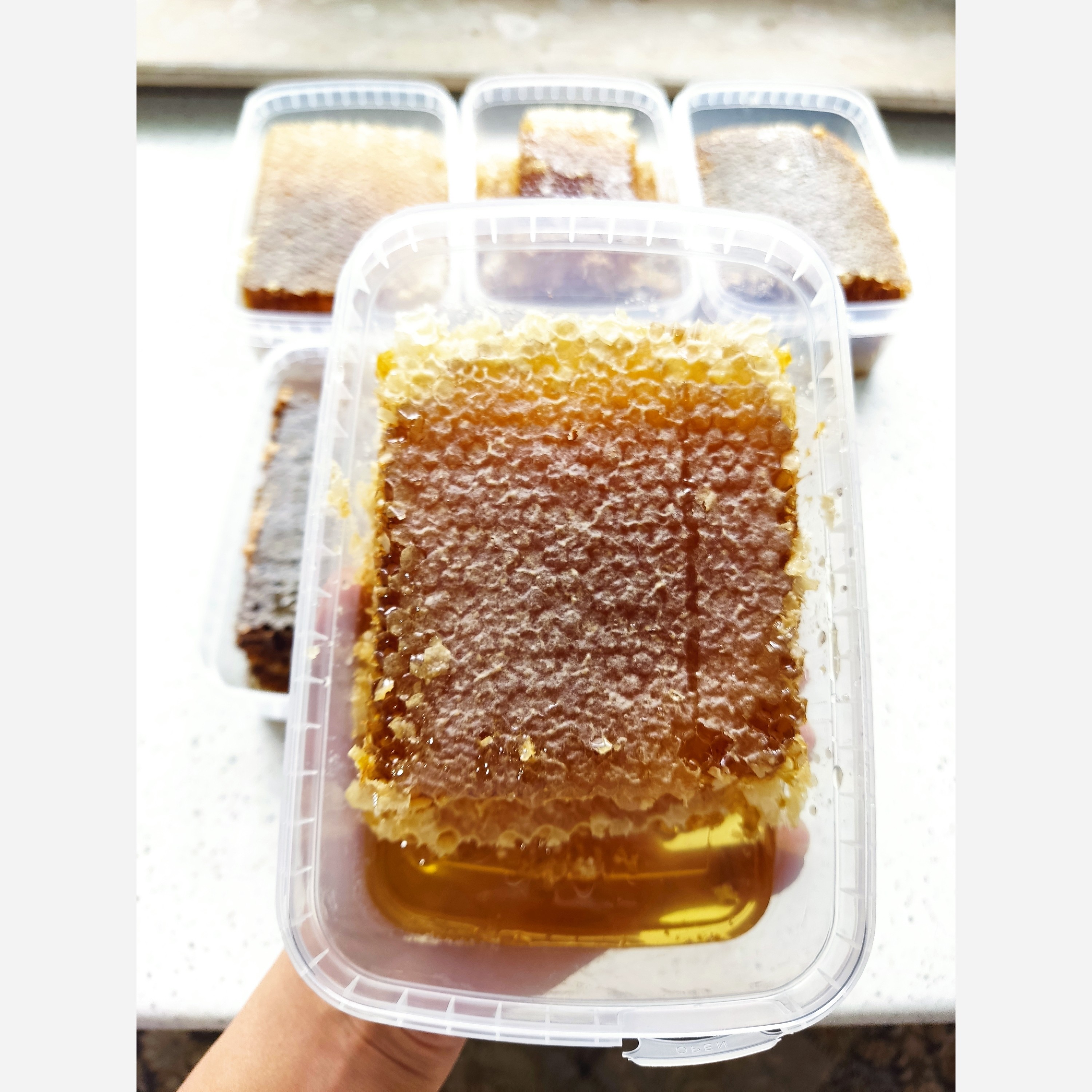 عسل بهار نارنج با ساکارز زیر دو درصد (پس کرایه)
