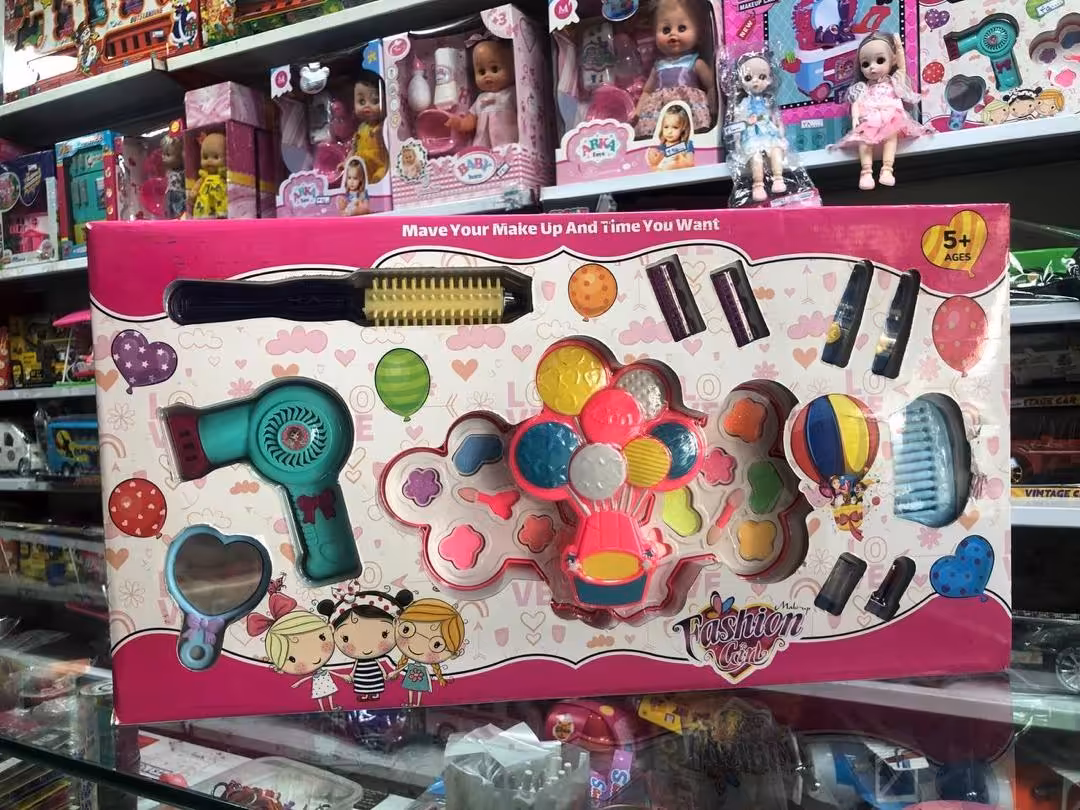 اسباب بازی ست کامل لوازم آرایشی