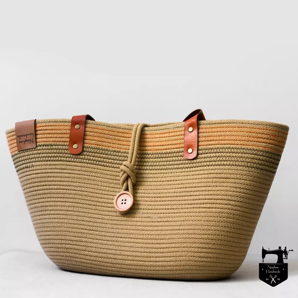 کیف ساحلی نخ پنبه قیطان کد 542 ،وزن 850 گرم، به رنگ کنفی ،ارتفاع کیف 25 قطر دهانه کیف 46،بسیار سبک و جذاب