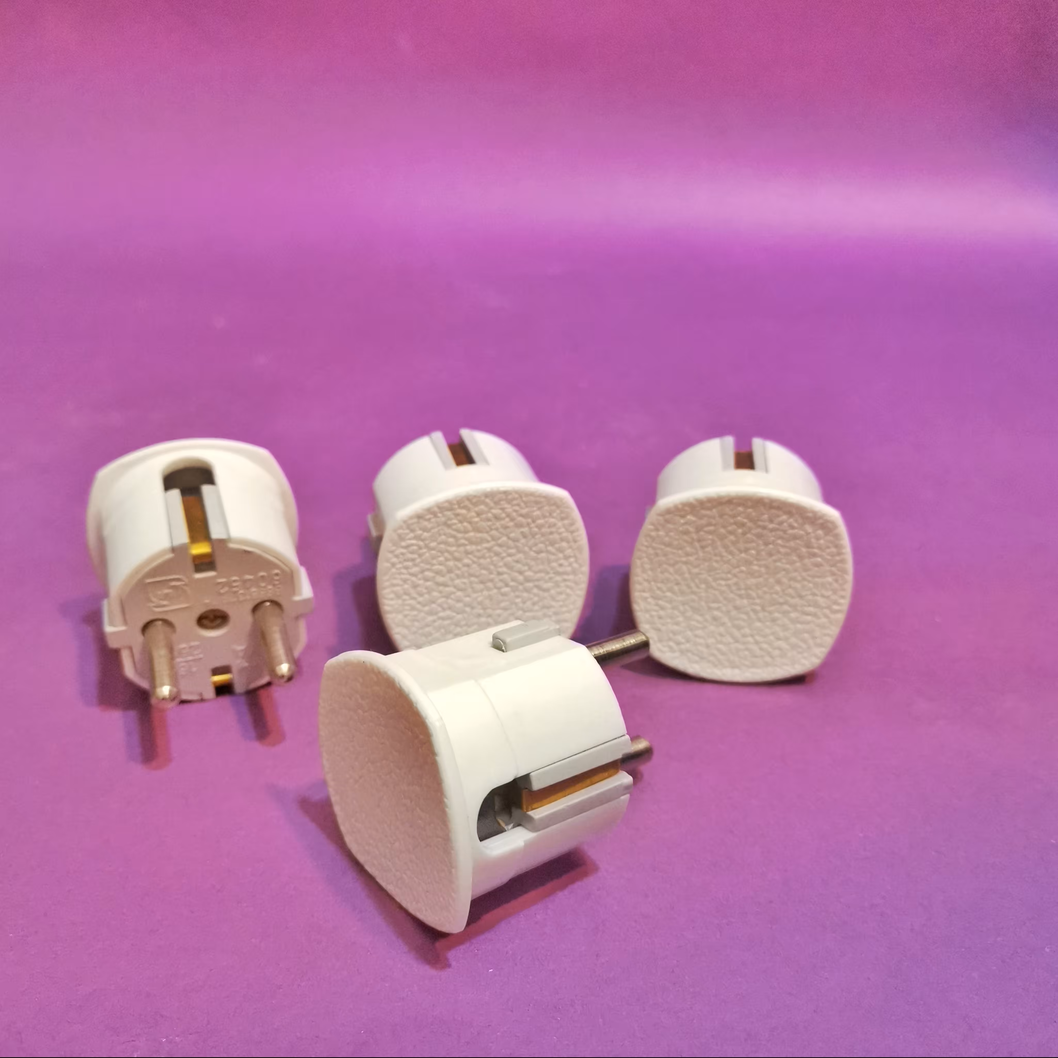   دوشاخه ارتدار استاندارد