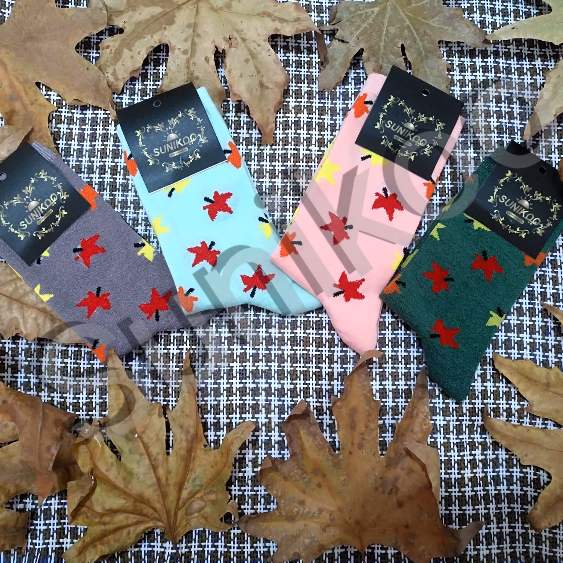 جوراب برگ پاییزی