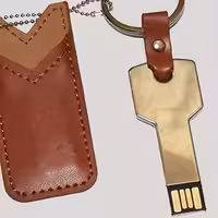 فروش ویژه فلش های کلیدی چرمی 8 گیگ