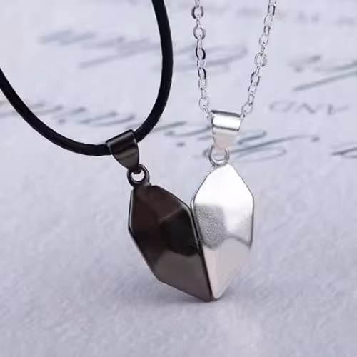 گردنبند عشق ست مگنتی همراه زنجیر