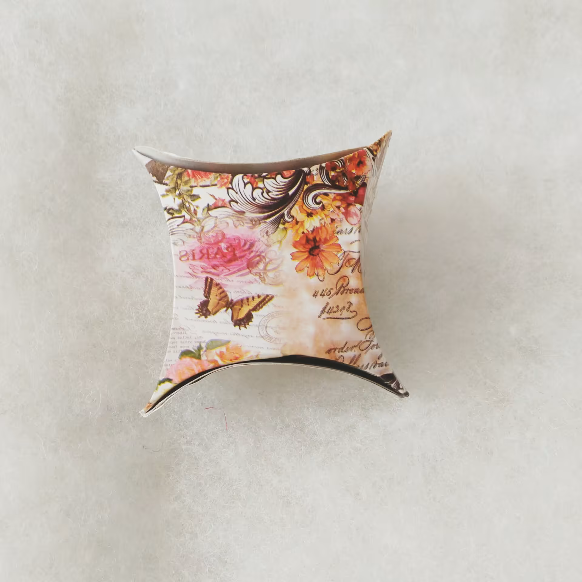 جعبه کادو  5سانتی روکش دار مناسب بدلیجات تولید اصفهان بافت