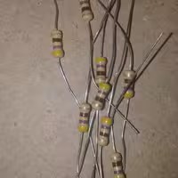 مقاومت 470 اهم   470R بسته 8 عددی 