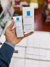 آبرسان تیوپی لاروش پوزای مخصوص پوست های حساس مدل EFFACLAR MAT