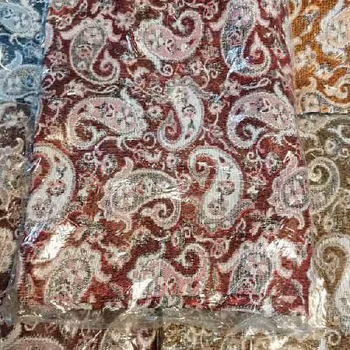 زیرسفره مخمل جنس خوب سایز1ونیم در2