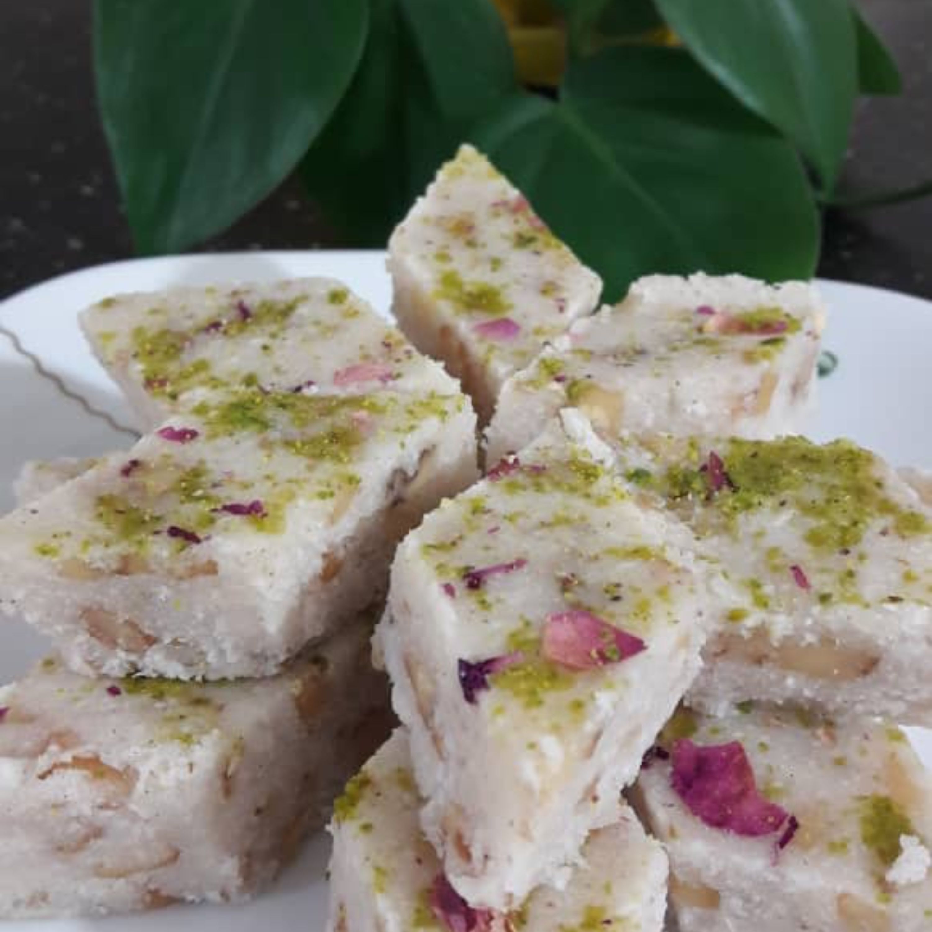گز ترکی دست ساز خانگی بدون مواد نگهدارنده با بسته بندی بهداشتی