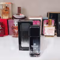 
عطر ادکلن مردانه کارولینا هررا سی اچ 212 وی آی پی بلک فراگرنس ورد مارکویی کد 156 (Fragrance World Marque 212 VIP Black
