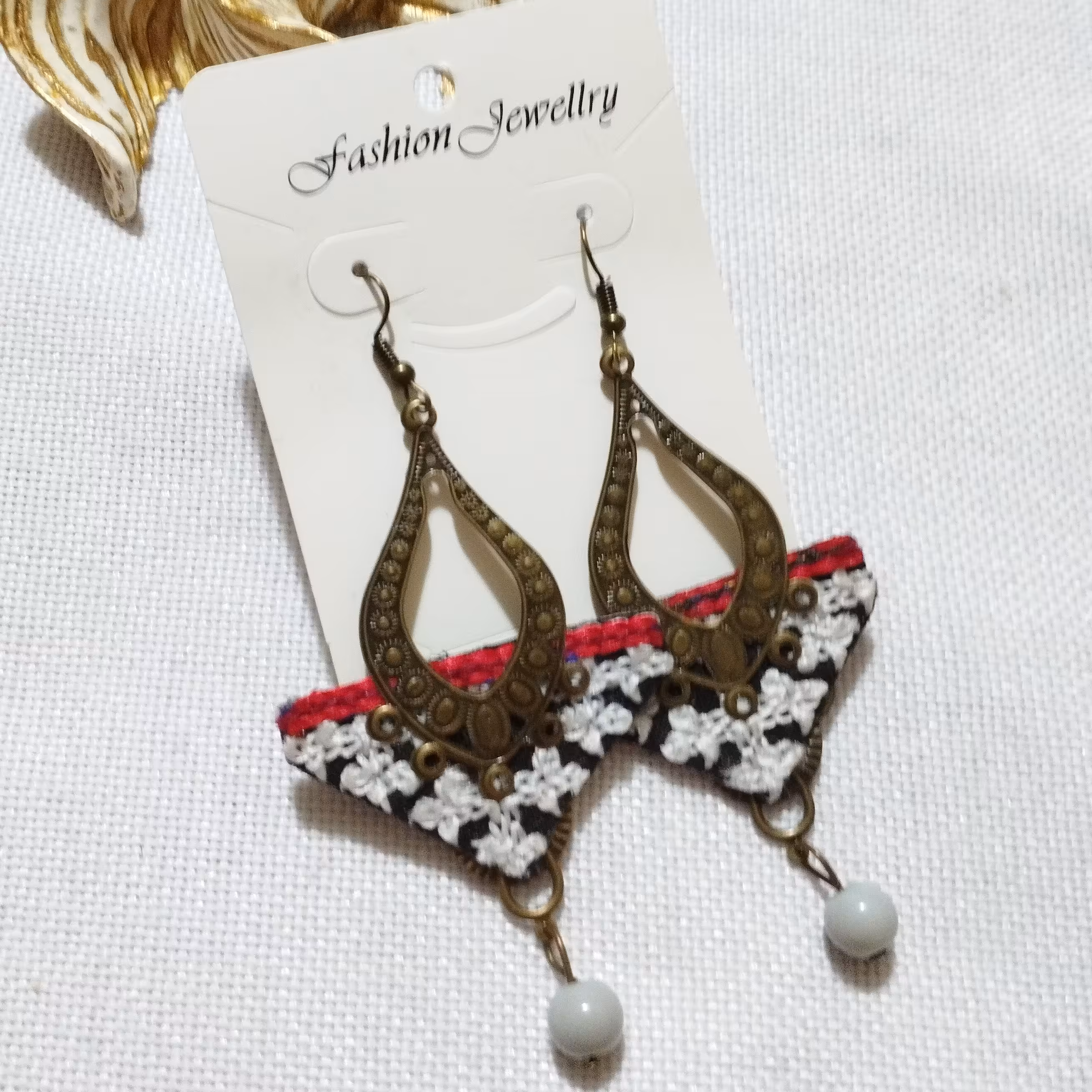 گوشواره سوزن دوزی تک رنگ