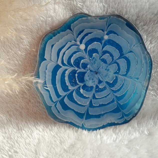 زیرلیوانی تمام رزین