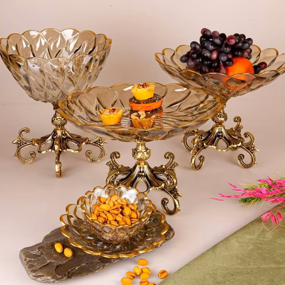 سرویس پذیرایی 15 پارچه شیشه و بلور شامپاین  مدل فلورانس لب طلا 

