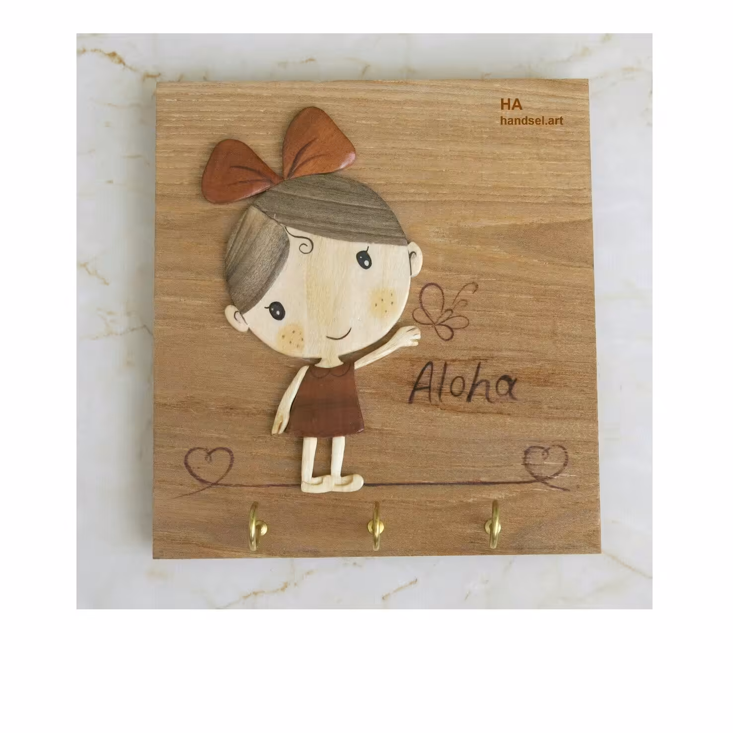 جاکلیدی چوبی با طرح فانتزی (دخترک سرحال)