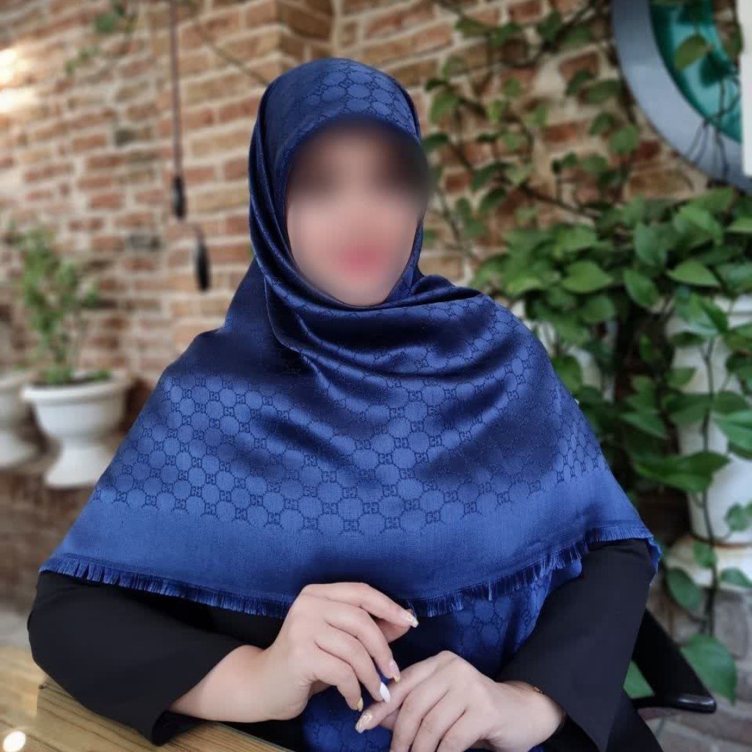 روسری نخ ابریشم ژاکارد دو رو لمه دار ریشه پرزی قواره 140 وارداتی درجه یک کیفیت متفاوت وبی نظیر