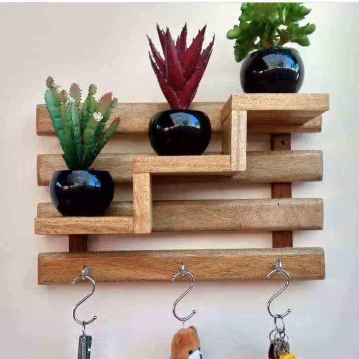 جاکلیدی همراه با جای گلدان