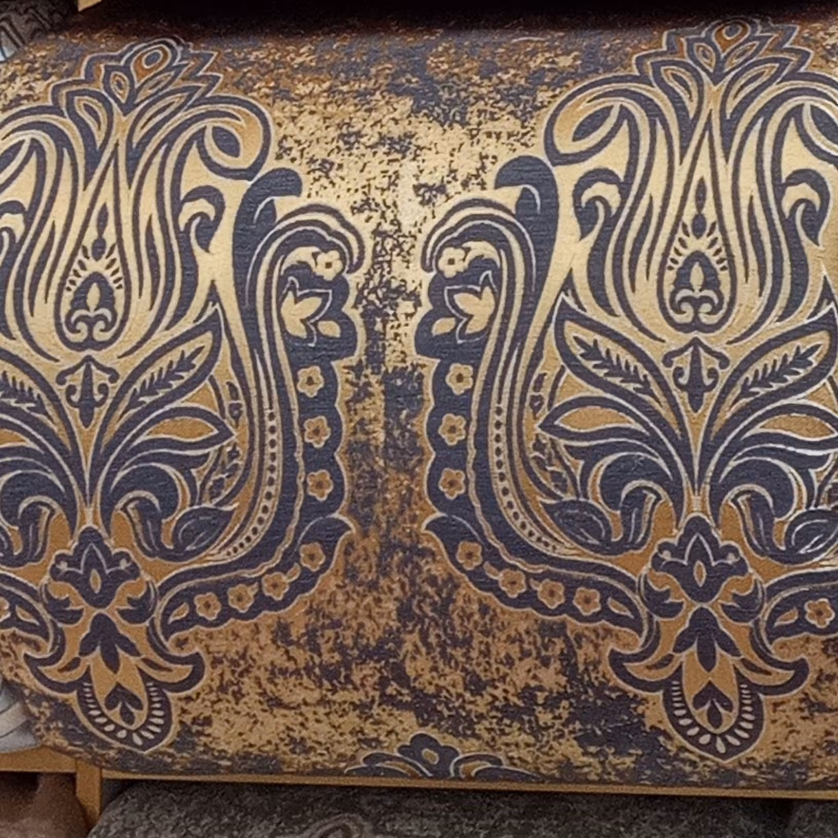 روتختی مخمل پنلی ترک دونفره درجه یک 8 تیکه طرح تاچ ماربل....