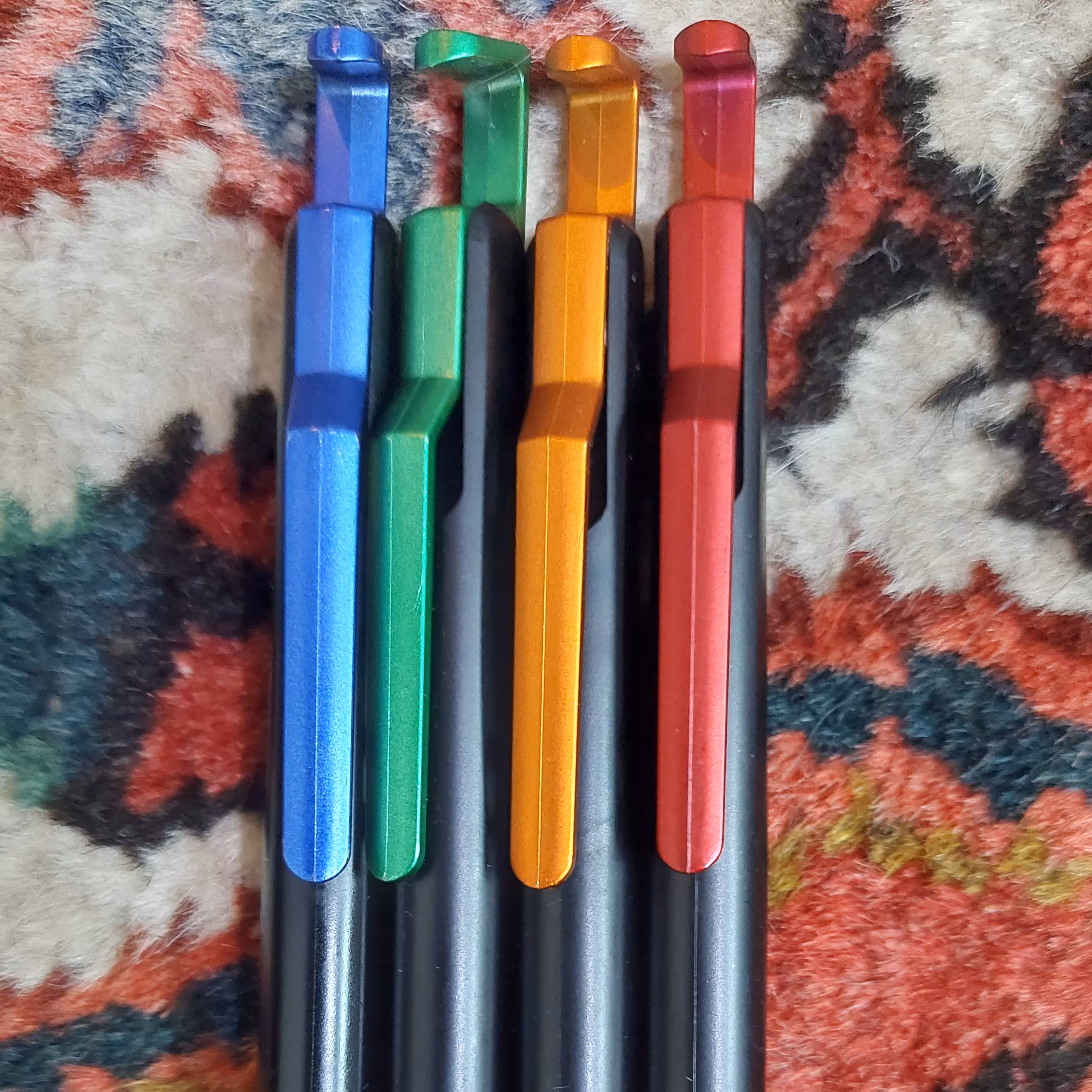 قلم لمسی چند کاره ویژه گوشی،تبلت و لب تاپ و بهترین کیفیت 