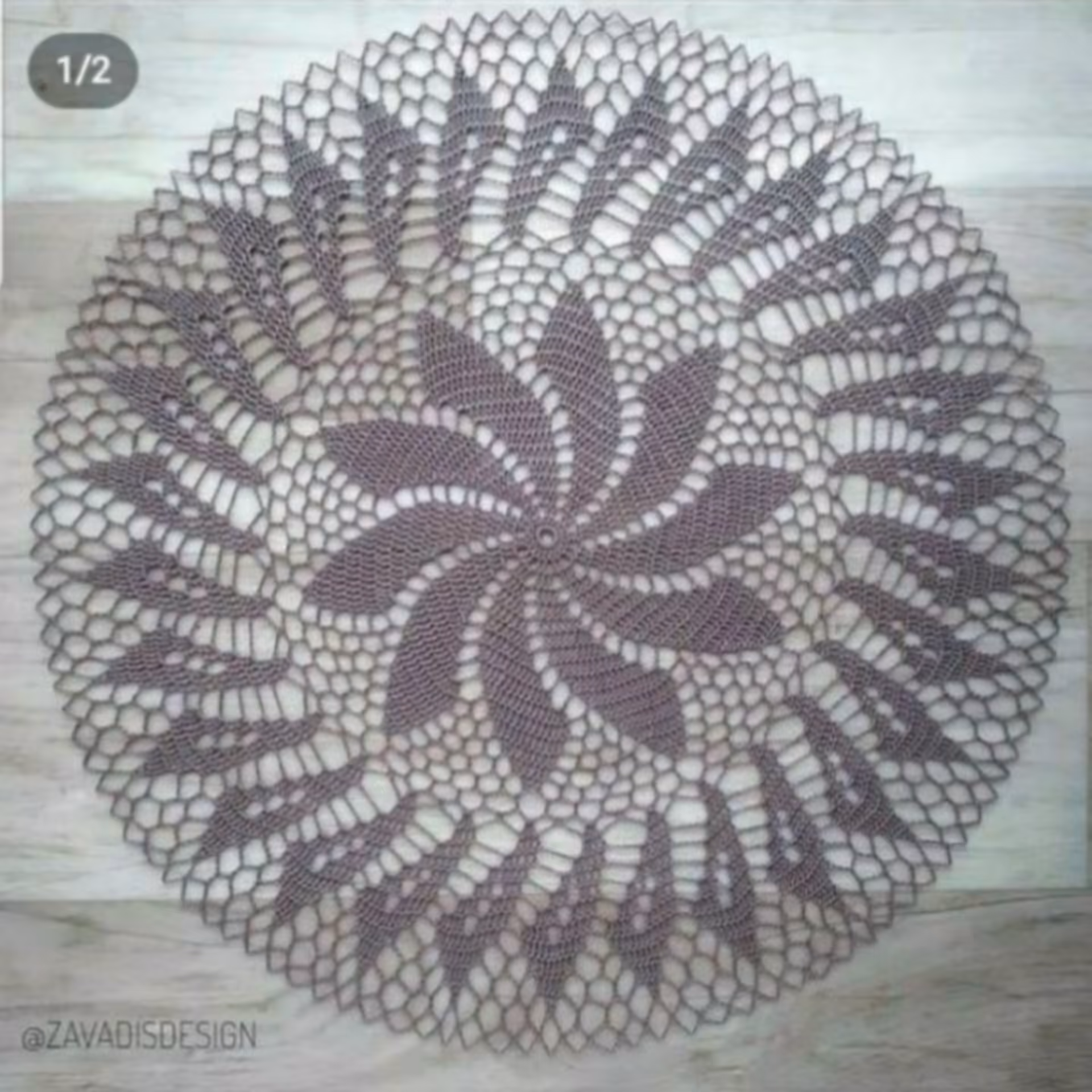 رومیزی فر فری