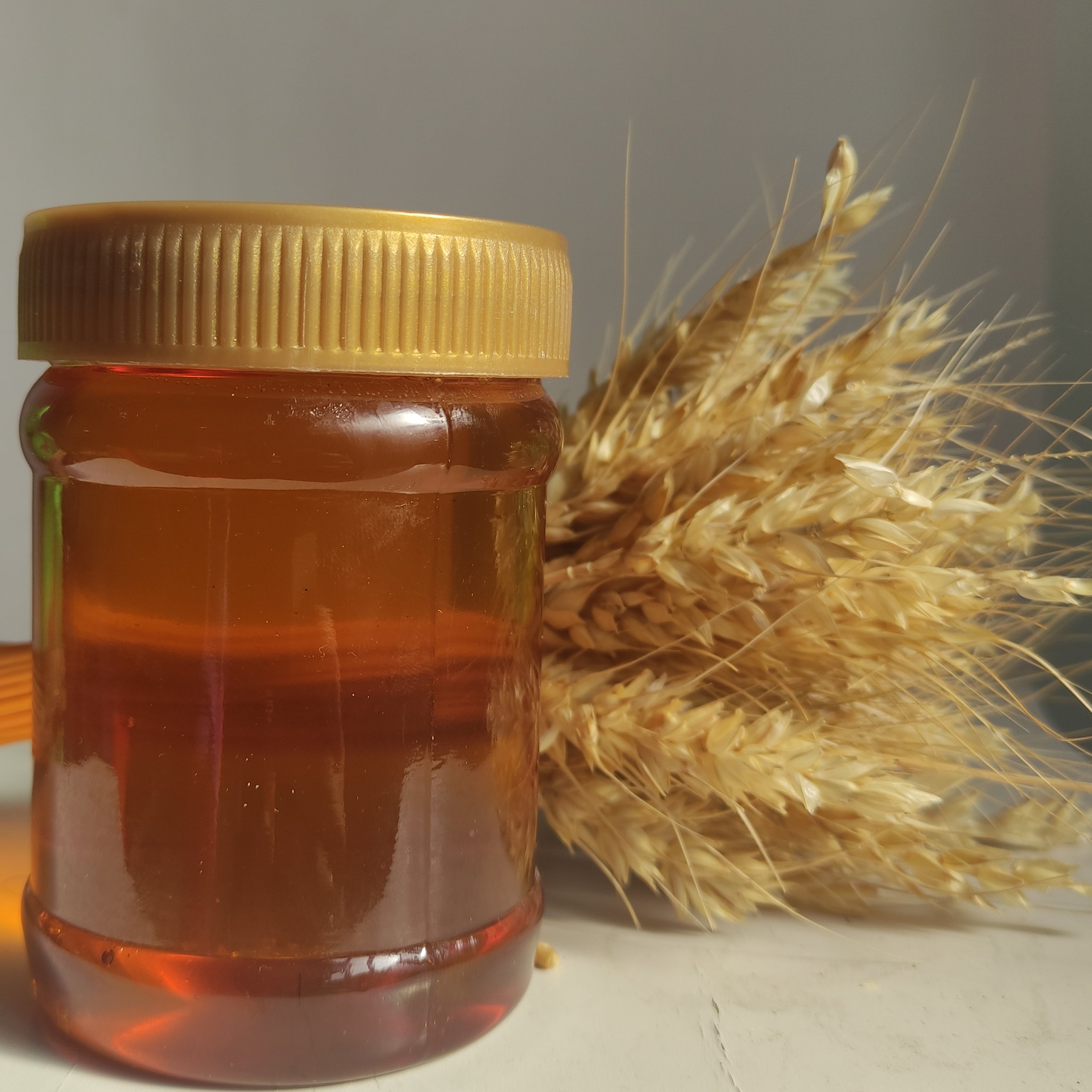 عسل چهل گیاه استاندارد (نیم کیلویی)