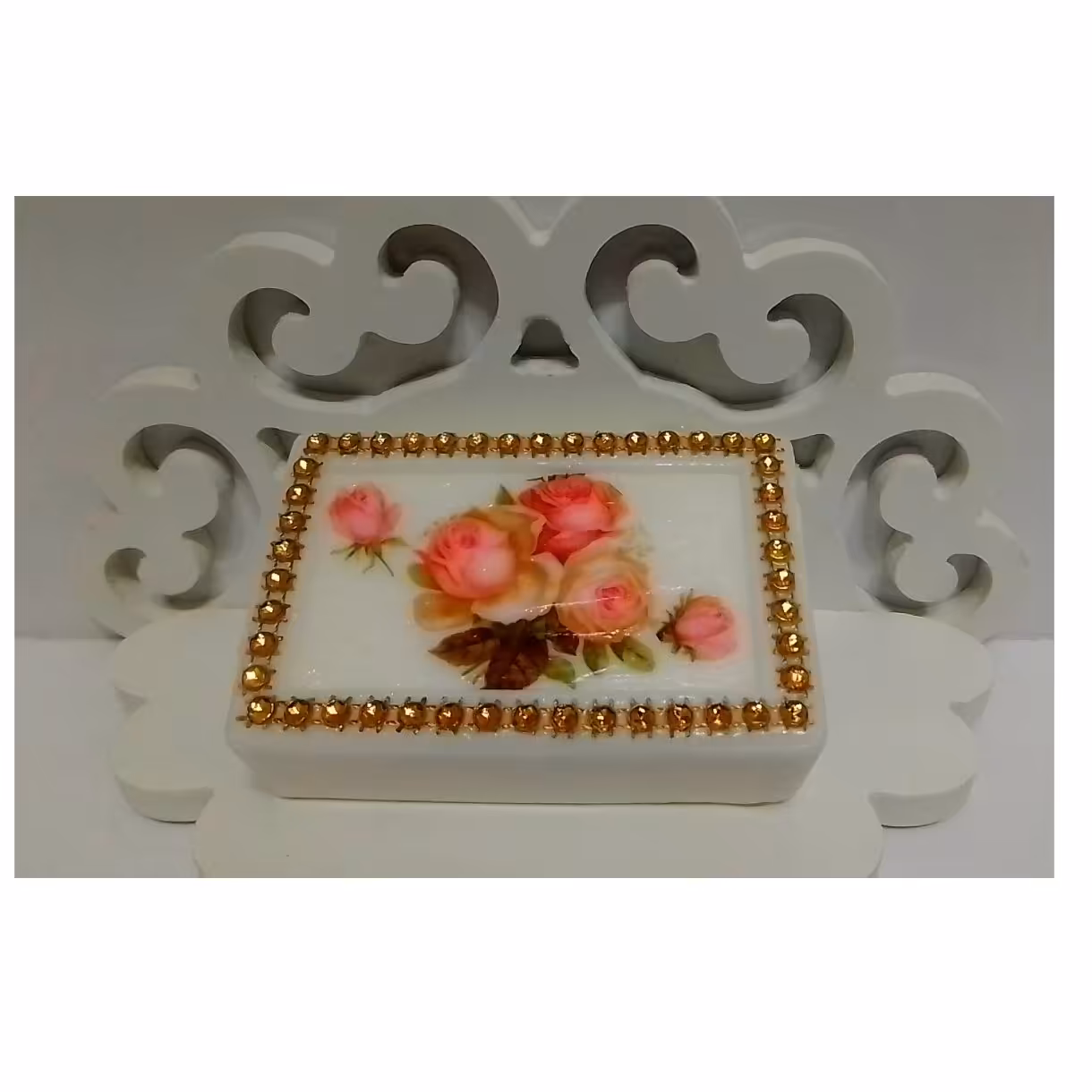 صابون دکوپاژ شده قابل استفاده برای جهیزیه و زیبانمودن سرویس های بهداشتی