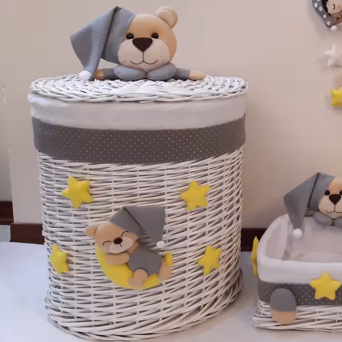 سبد اسباب بازی نظم دهنده اتاق کودک طرح خرسی جنس حصیری کاور مخمل 