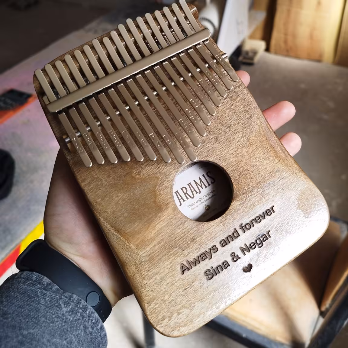 کالیمبا حرفه ای آرامیس،  تمام چوب گردو براق، ارسال رایگان (مناسب هدیه)