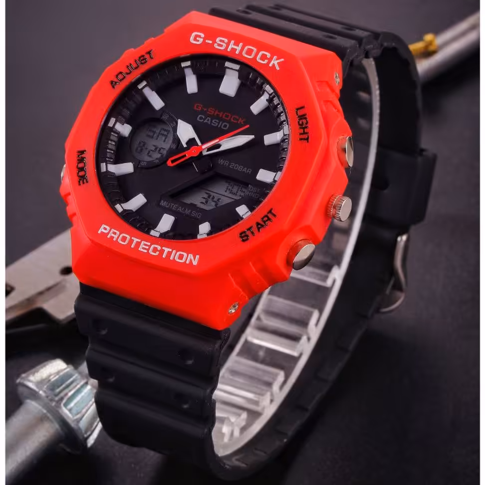ساعت جی شاک موتور ژاپن دو زمانه حک شده در پشت قاب 