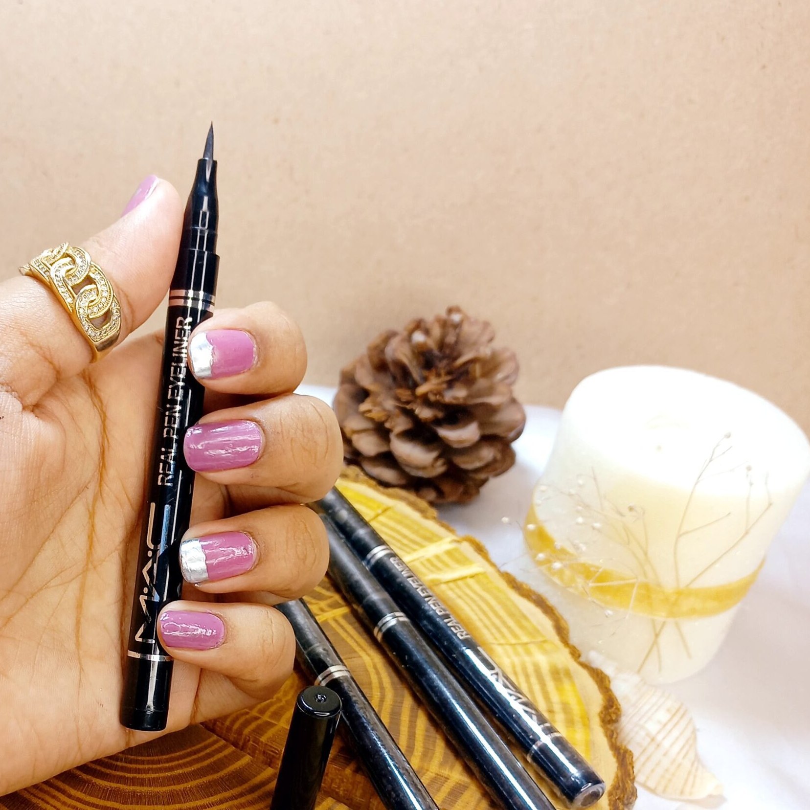 خط چشم ضد آب ماژیکی مک سری Real Pen Eyeliner