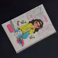 دفتر مشق 100 برگ آونگ جلد طلقی با طرح های فانتزی  با خطوط آبی باکیفیت