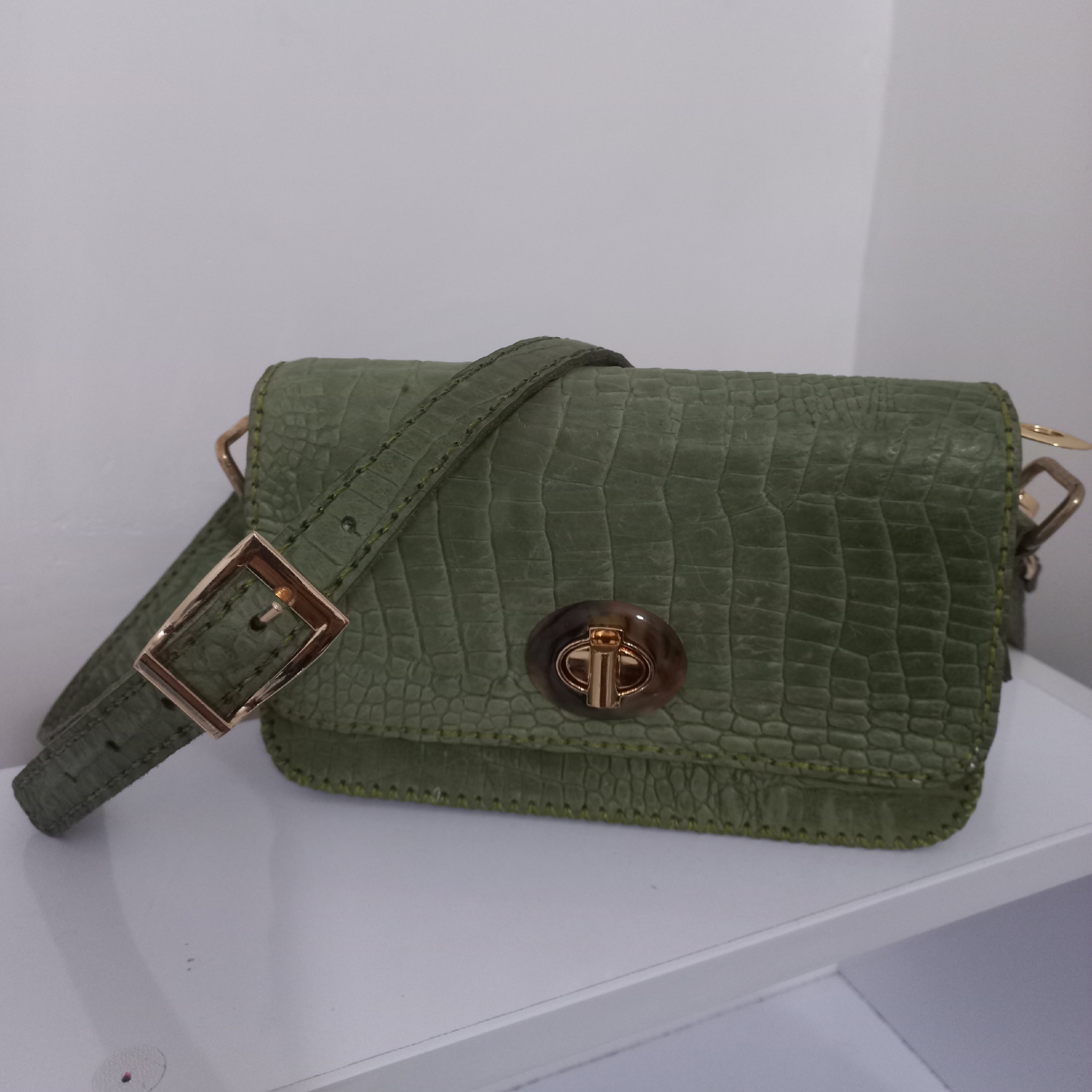 کیف دوشی زنانه