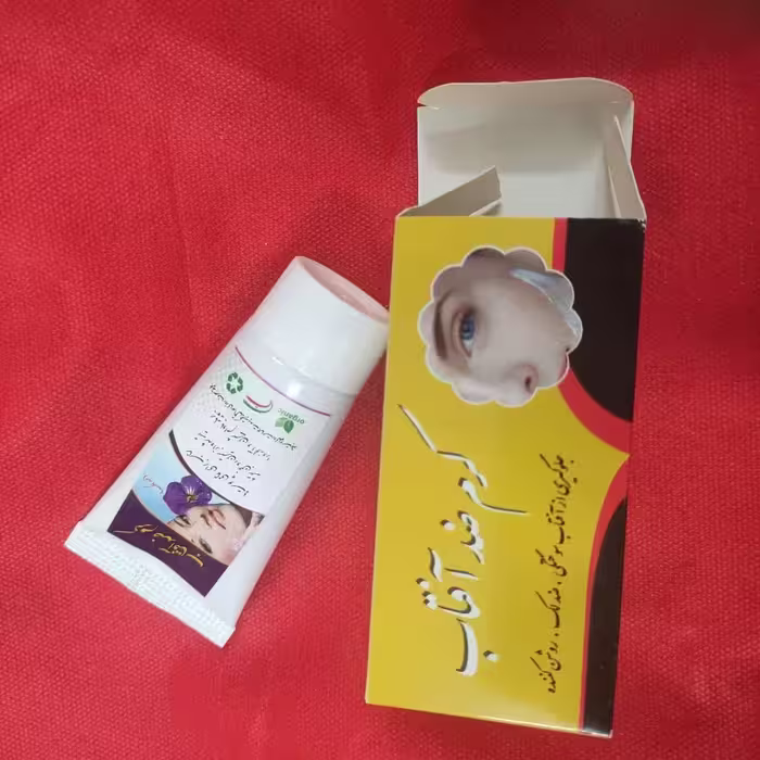 کرم‌ضد آفتاب گیاهی و شاداب کننده پوست 