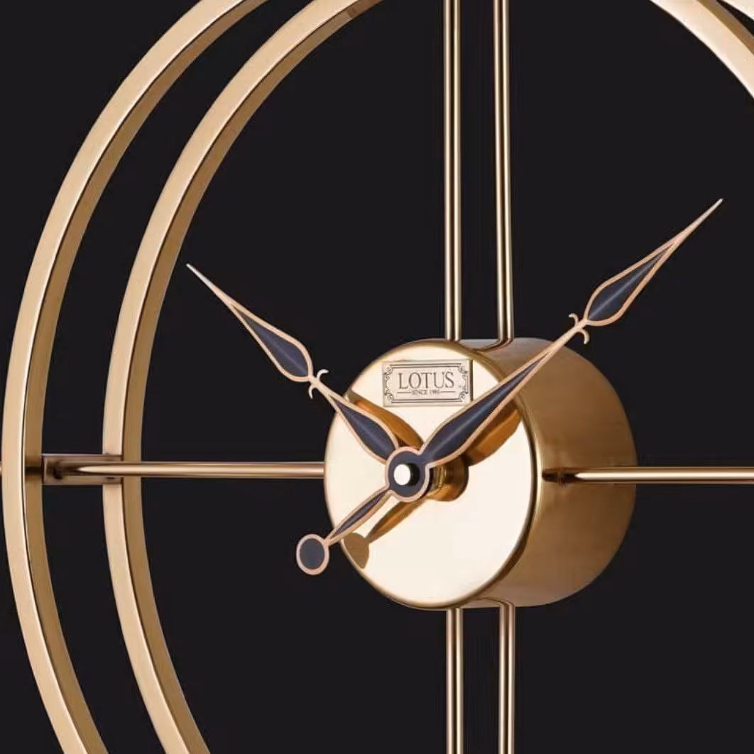 ساعت لوتوس مدل برونو طلایی آنتیک  سایز  43 در 39 