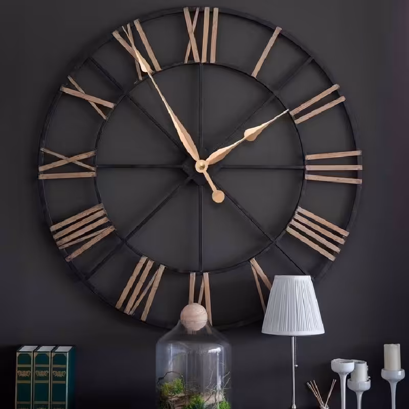 ساعت دیواری قطر 50  مشکی مات اعداد و عقربه طلایی