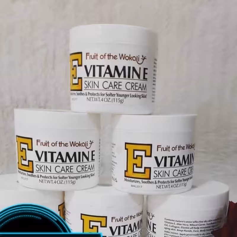 کرم نرم کننده و ویتامینه ووکالی  ضد پیری و آبرسانی قوی